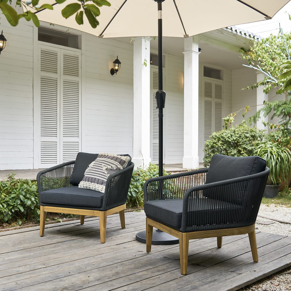 Godavari Premium Outdoor Rope Set close-up - premium rope outdoor furniture - The Flamingo Life