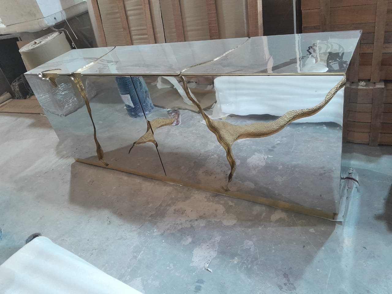 Kintsugi Console/Unit view 10 - gold-accented console table - The Flamingo Life