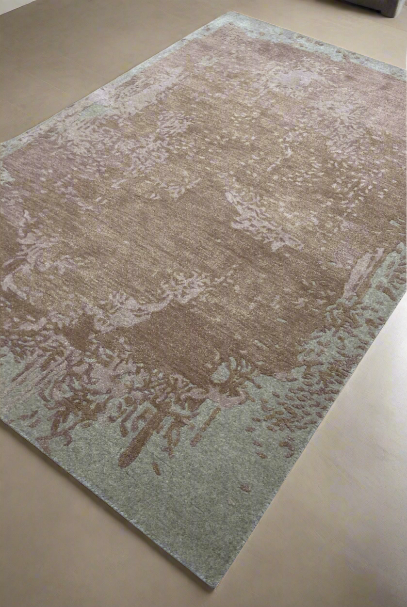 Premium Abstract Hand Tufted Carpet – lifestyle – luxury abstract carpet India – The Flamingo Life