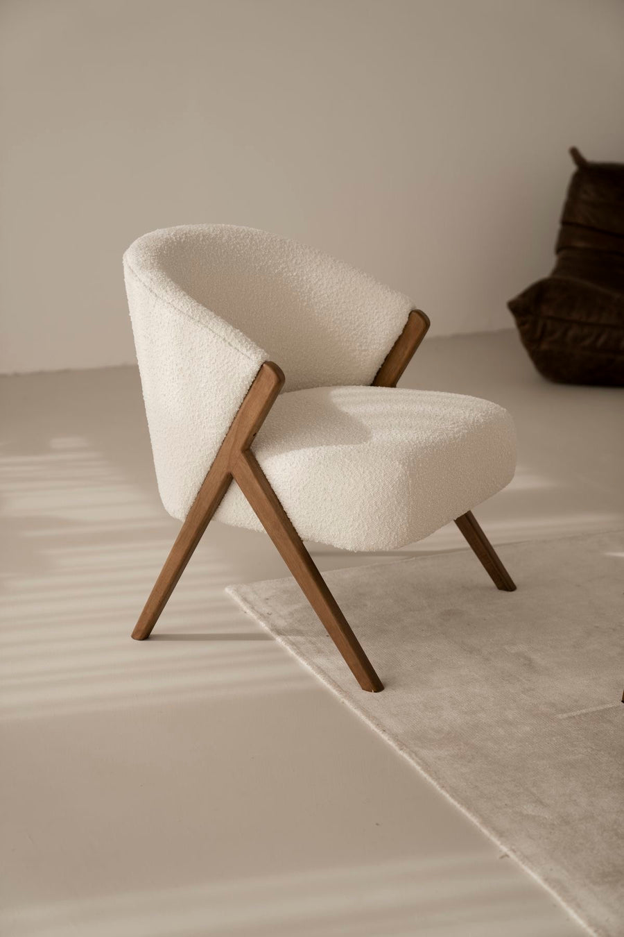 Sora Arc Velvet Boucle Chair