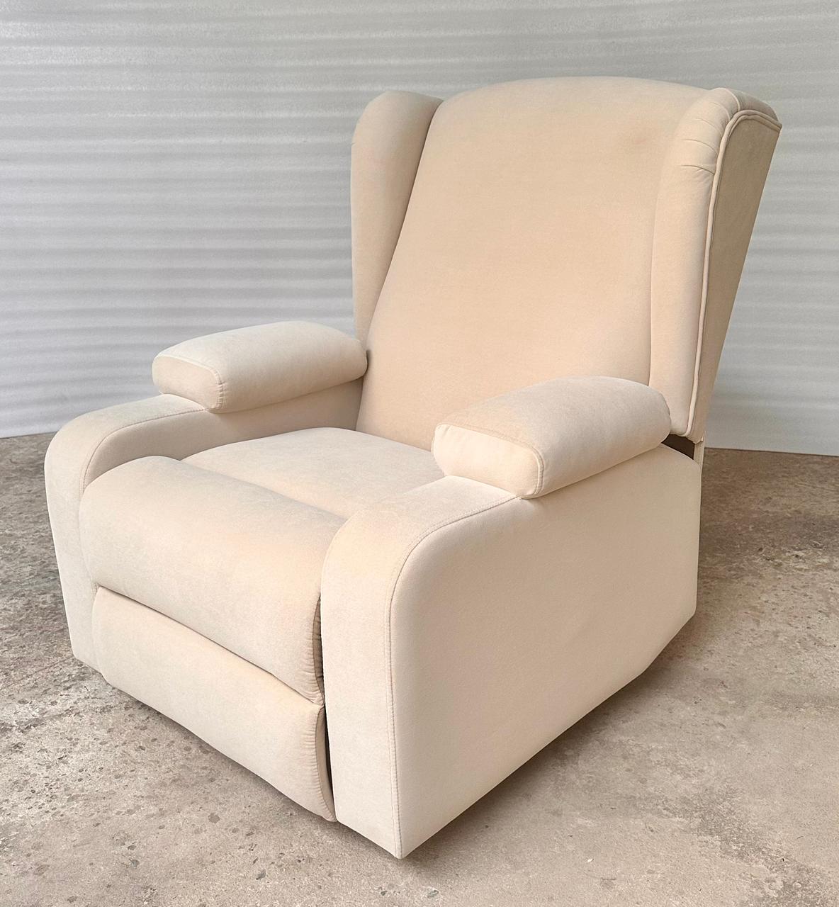 Signature Recliners view 9 - recliner - The Flamingo Life