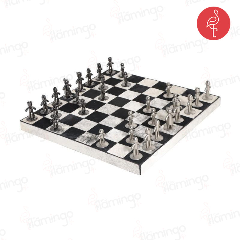 Humanoid silver chess set