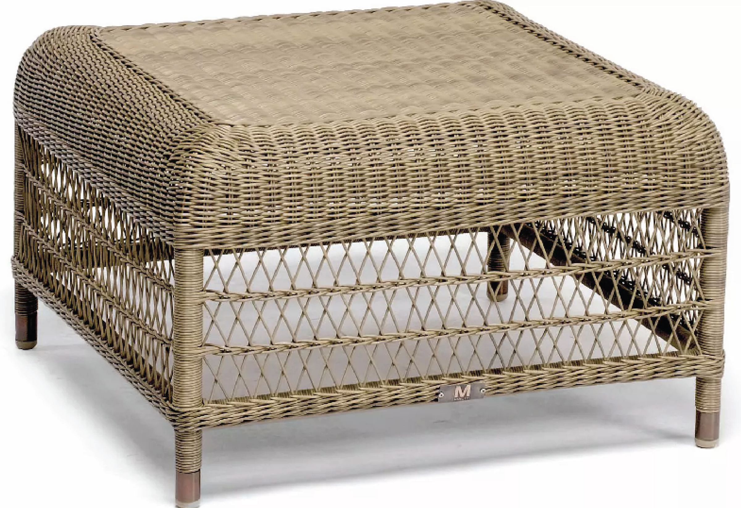 Indus Premium Outdoor Furniture angle view - outdoor furniture - The Flamingo Life