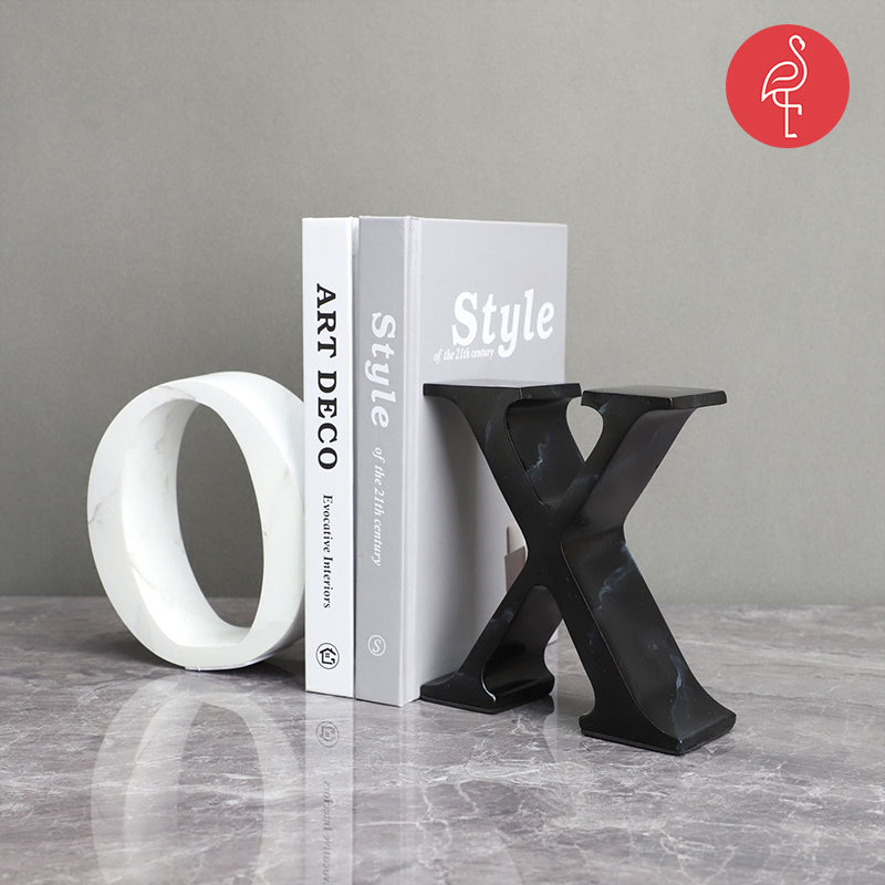 X O Alphabet Bookend – angle view – luxury marble bookend India – The Flamingo Life
