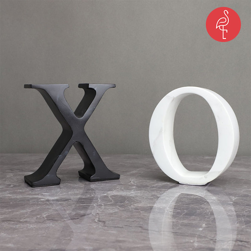 X O alphabet bookend